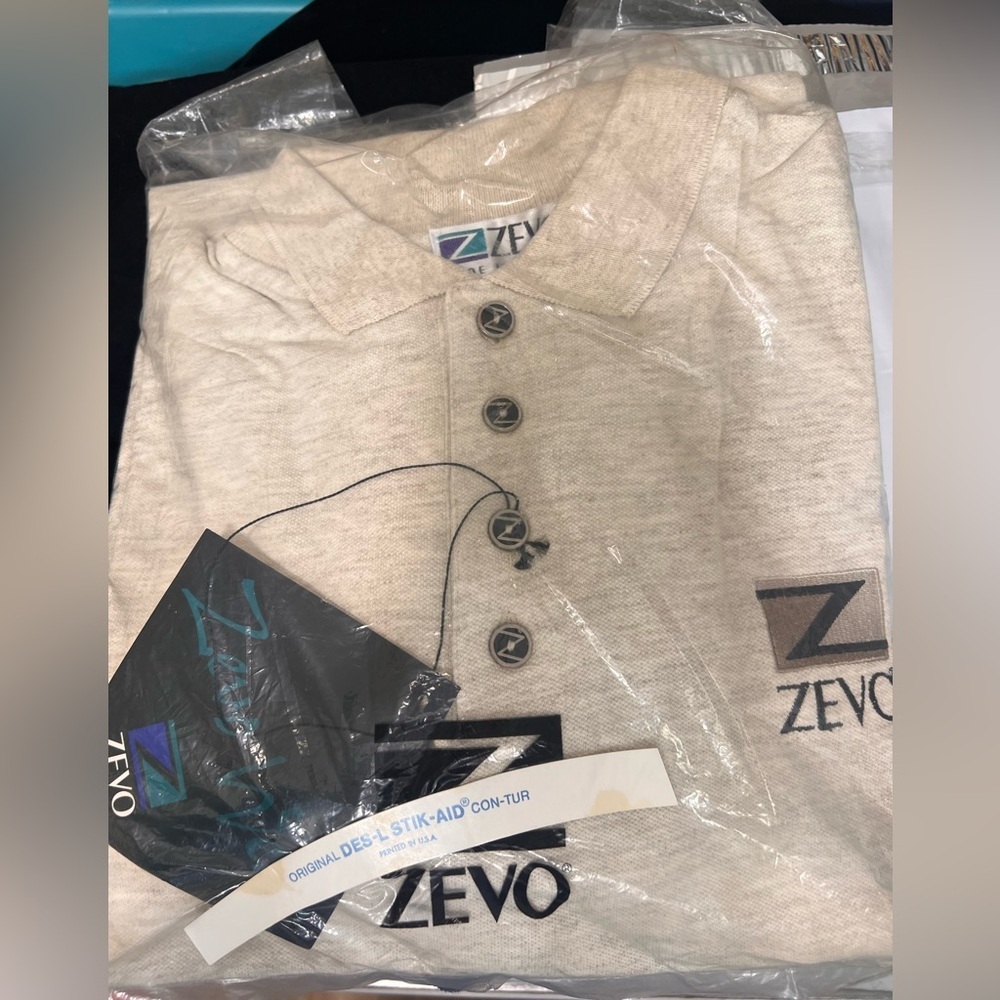 Zevo Golf Polo Shirt size Large NWT Cream Vintage